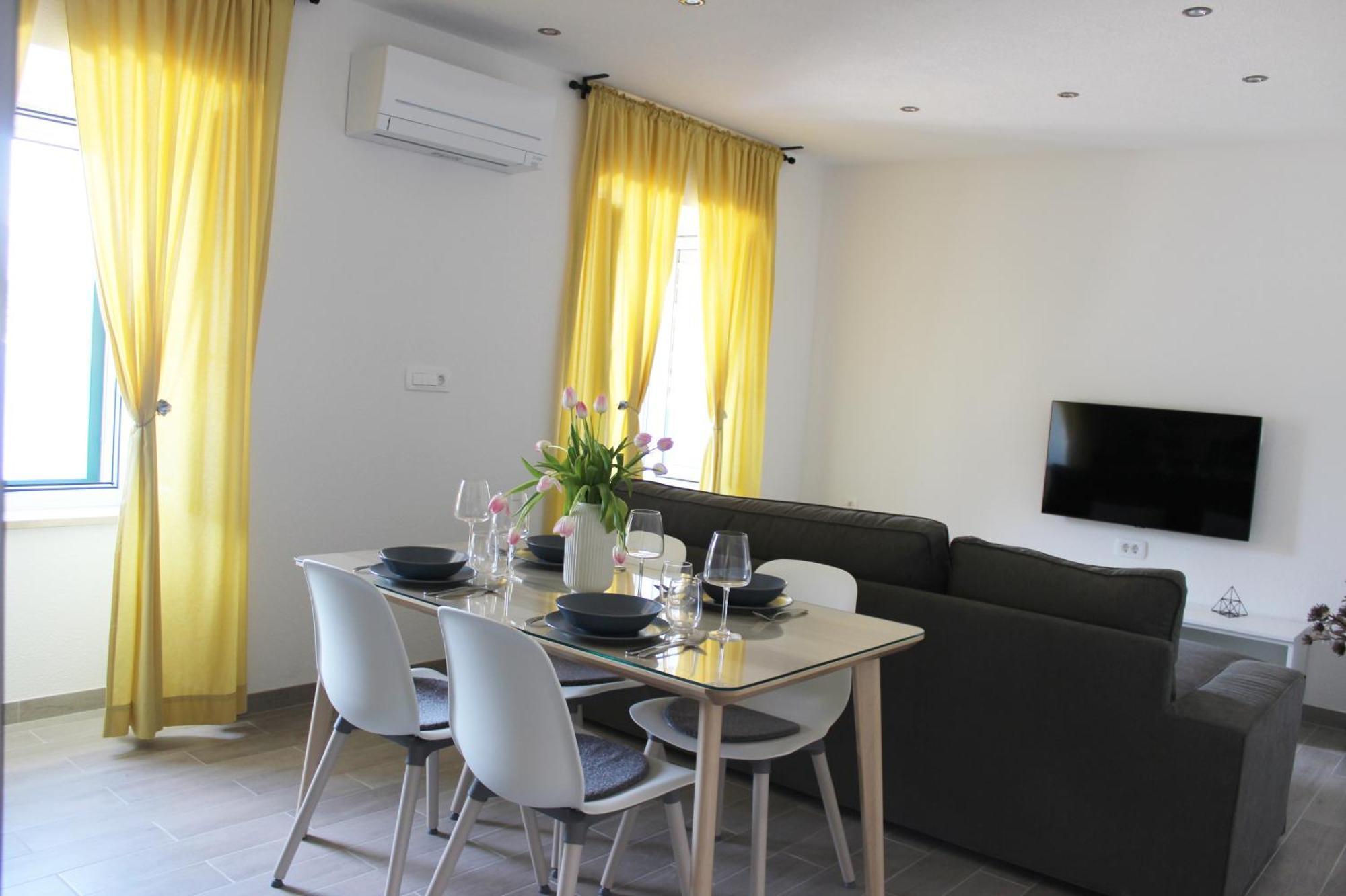 The View Apartment Pucisca Room photo